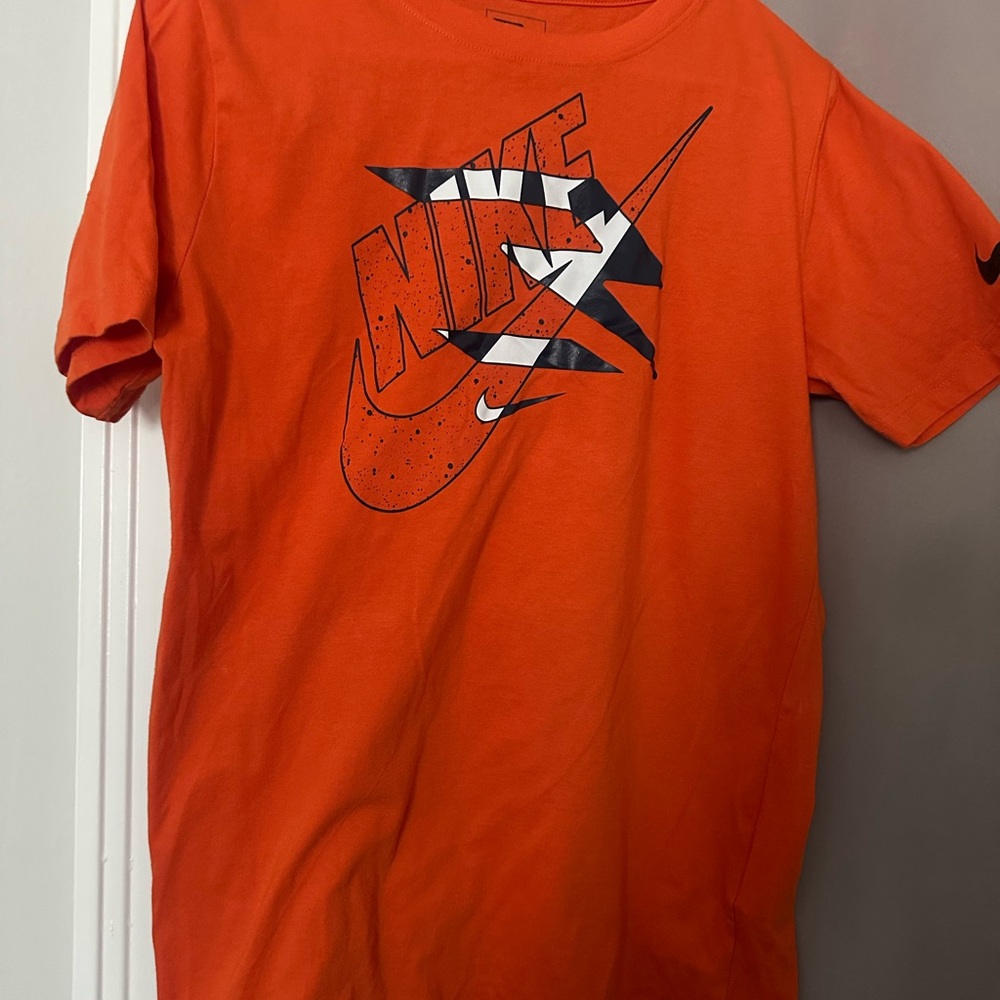 Nike Bold Orange Tee with Graphic Logo
